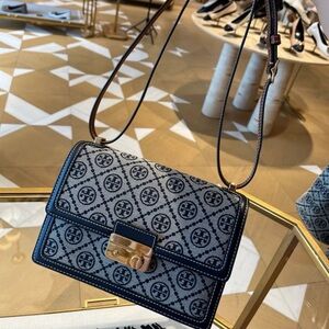 NWT Tory Burch T MONOGRAM SHOULDER BAG